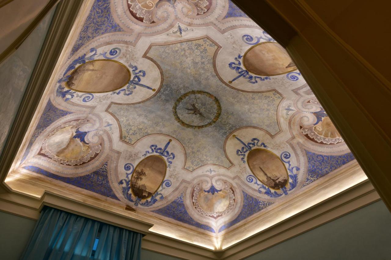 Sisuites Bari Exterior photo